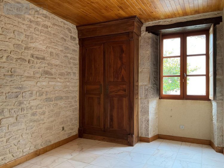 Maison a vendre Gourdon 46300 Lot 158 m2 8 pièces 105000 euros