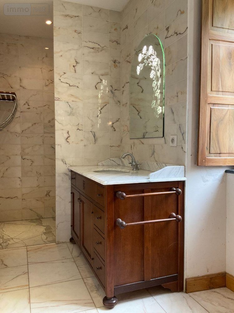 Maison a vendre Gourdon 46300 Lot 158 m2 8 pièces 105000 euros