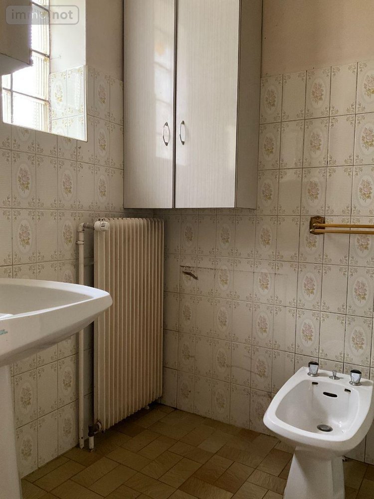 Maison a vendre Gourdon 46300 Lot 158 m2 8 pièces 105000 euros