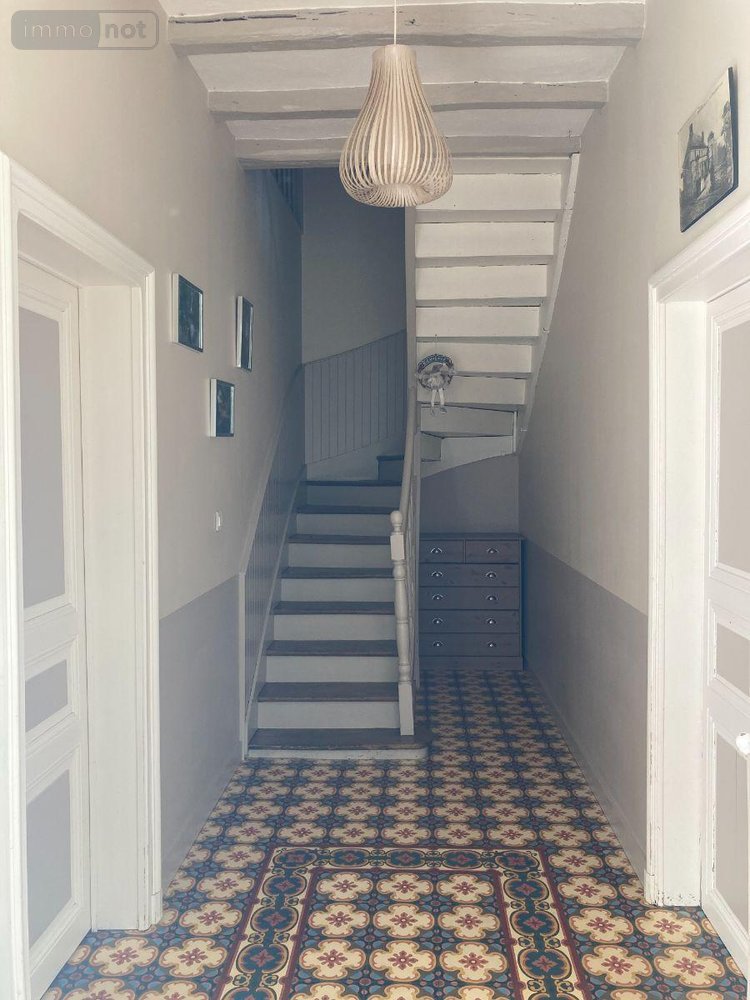 Maison a vendre Chemillé-en-Anjou 49120 Maine-et-Loire 190 m2 7 pièces 398475 euros