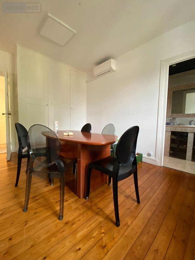 Fonds et murs commerciaux a vendre Libourne 33500 Gironde 155 m2  725000 euros