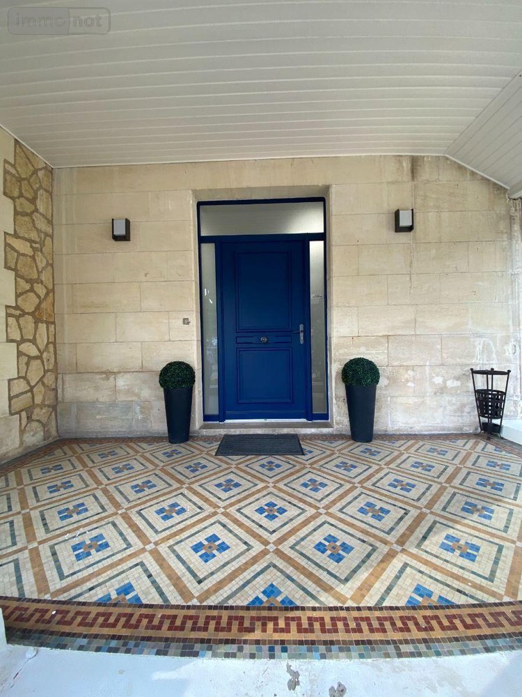 Fonds et murs commerciaux a vendre Libourne 33500 Gironde 155 m2  725000 euros
