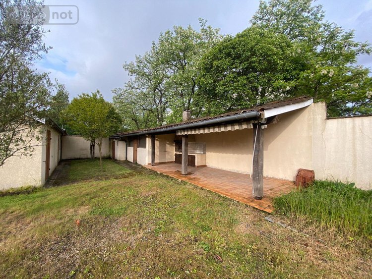 Fonds et murs commerciaux a vendre Libourne 33500 Gironde 155 m2  725000 euros