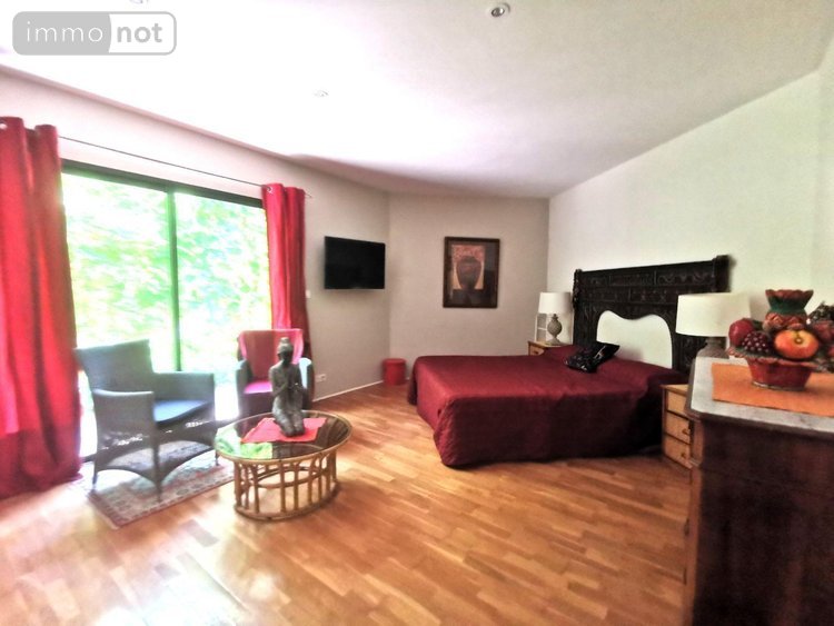 Maison a vendre Saint-Martin-de-Crau 13310 Bouches-du-Rhône 215 m2 7 pièces 795000 euros