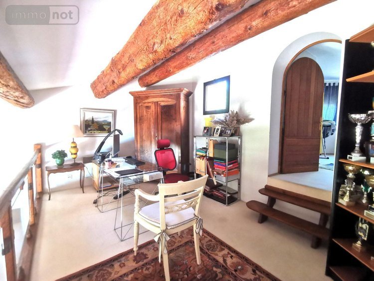 Maison a vendre Saint-Martin-de-Crau 13310 Bouches-du-Rhône 215 m2 7 pièces 795000 euros