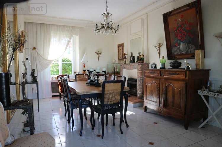 Maison a vendre Château-Gontier-sur-Mayenne 53200 Mayenne 193 m2 9 pièces 537000 euros