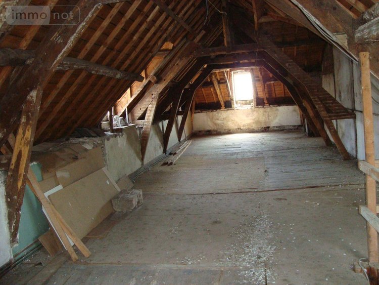 Immeuble a vendre Pontivy 56300 Morbihan 81 m2  157000 euros