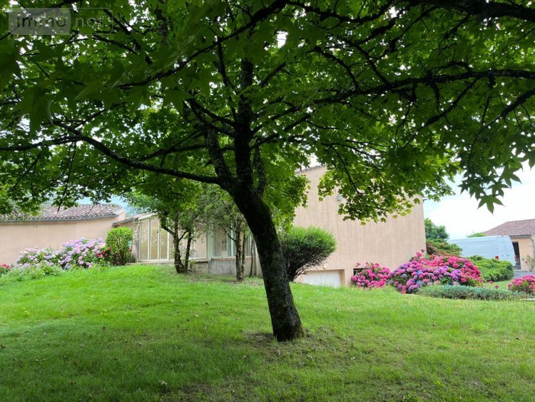 Maison a vendre Pugnac 33710 Gironde 218 m2 7 pièces 436800 euros