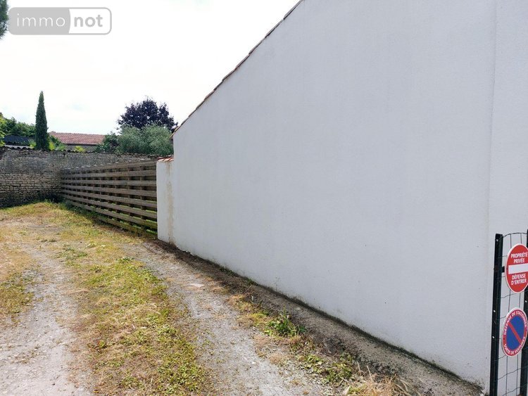Immeuble a vendre La Jarrie 17220 Charente-Maritime 133 m2  396416 euros