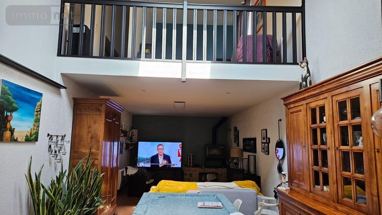 Immeuble a vendre Arnage 72230 Sarthe 350 m2  465000 euros