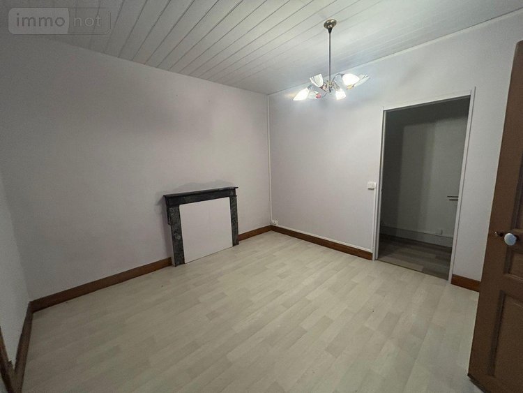 Maison a vendre Ydes 15210 Cantal 90 m2  63600 euros