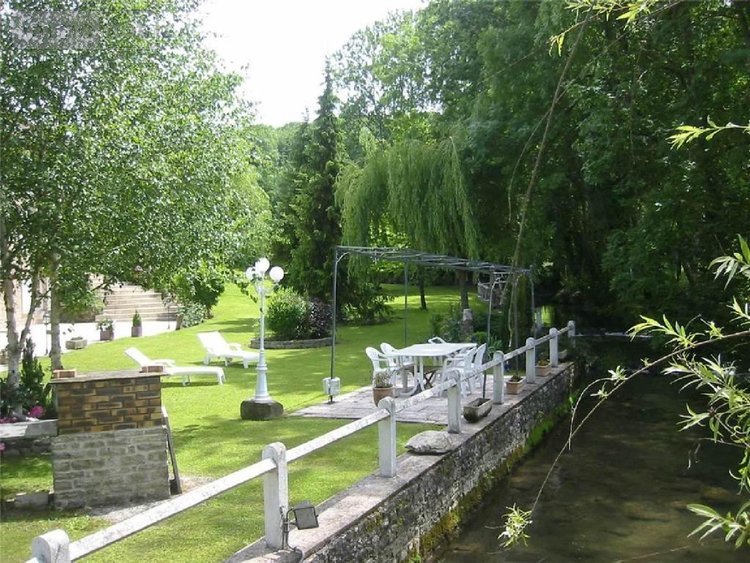 Maison a vendre Perrancey-les-Vieux-Moulins 52200 Haute-Marne 290 m2 9 pièces 594500 euros