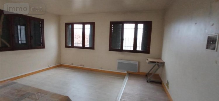 Fonds et murs commerciaux a vendre Rolampont 52260 Haute-Marne 580 m2  293600 euros