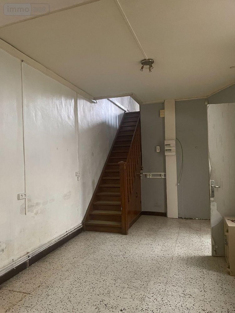 Fonds et murs commerciaux a vendre Bailleul 59270 Nord 196 m2  250000 euros