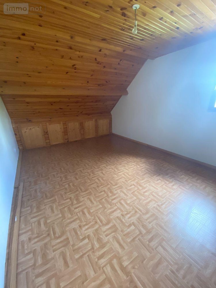 Maison a vendre Sauvat 15240 Cantal 100 m2  84800 euros