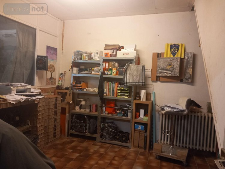 Immeuble a vendre Murat 15300 Cantal  147150 euros