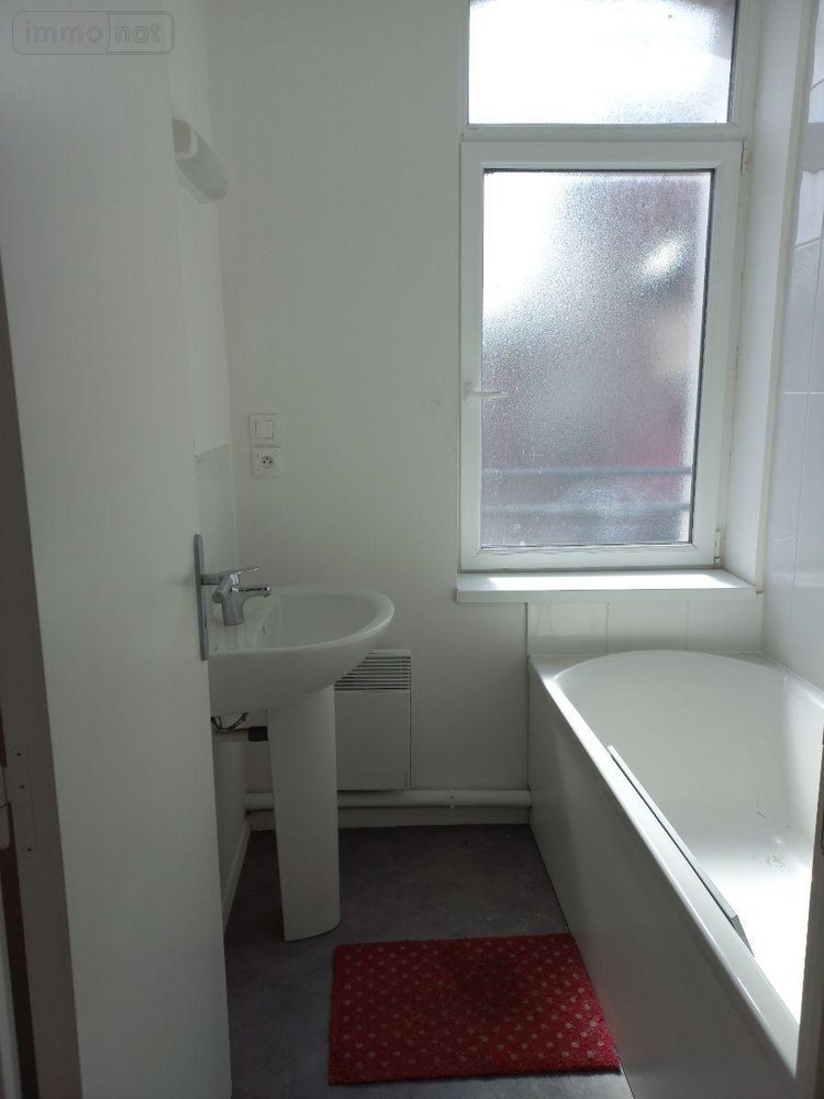 Location appartement Coudekerque-Branche 59210 Nord 41 m2 2 pièces 530 euros