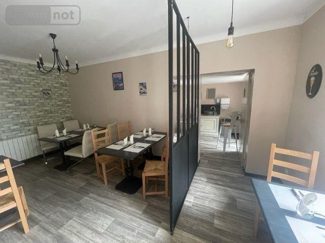 Fonds et murs commerciaux a vendre Écommoy 72220 Sarthe  137800 euros