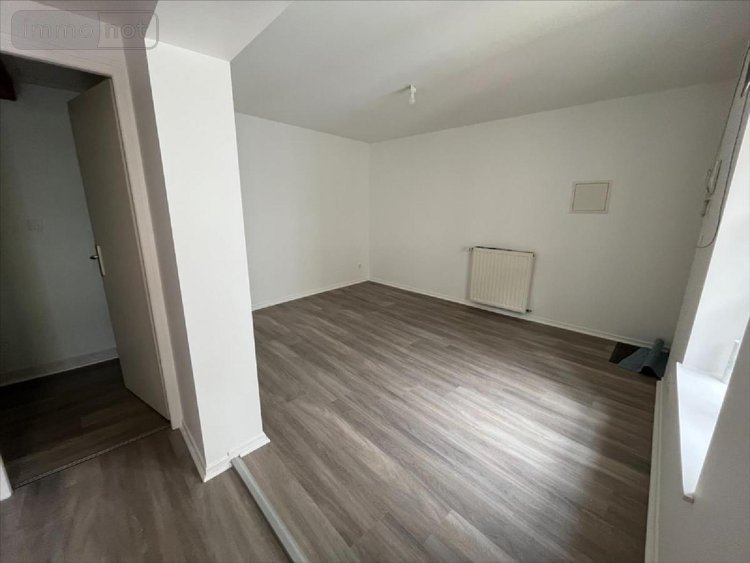 Location appartement Langres 52200 Haute-Marne 28 m2 1 pièce 385 euros