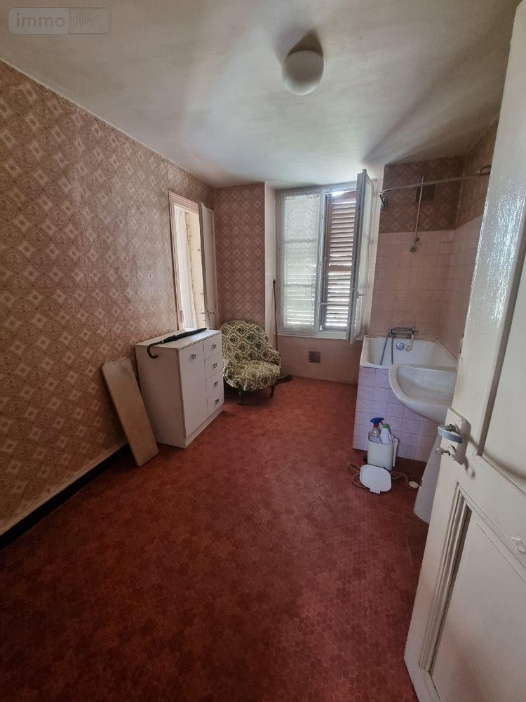 Maison a vendre Neuvy-Saint-Sépulchre 36230 Indre 165 m2 7 pièces 65000 euros