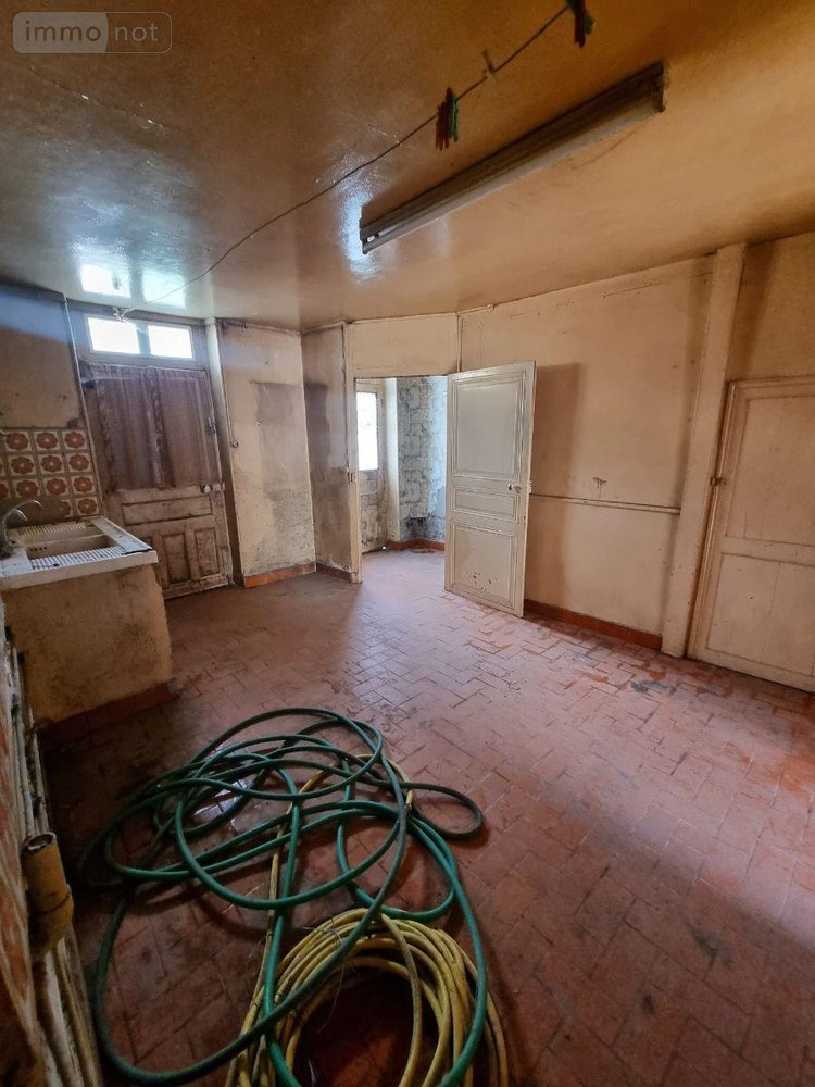 Maison a vendre Neuvy-Saint-Sépulchre 36230 Indre 120 m2 8 pièces 73000 euros