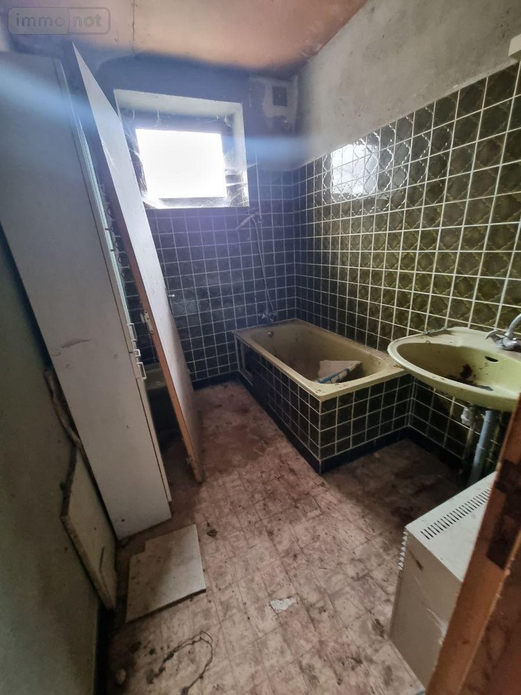 Maison a vendre Neuvy-Saint-Sépulchre 36230 Indre 120 m2 8 pièces 73000 euros