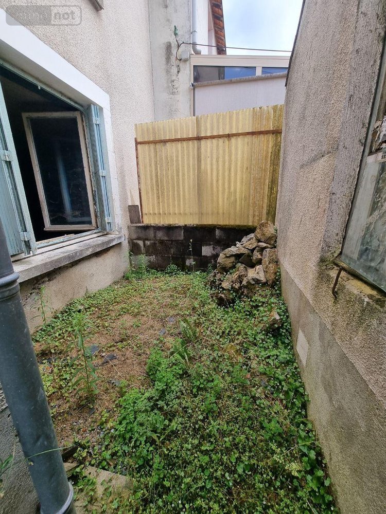 Maison a vendre Neuvy-Saint-Sépulchre 36230 Indre 120 m2 8 pièces 73000 euros