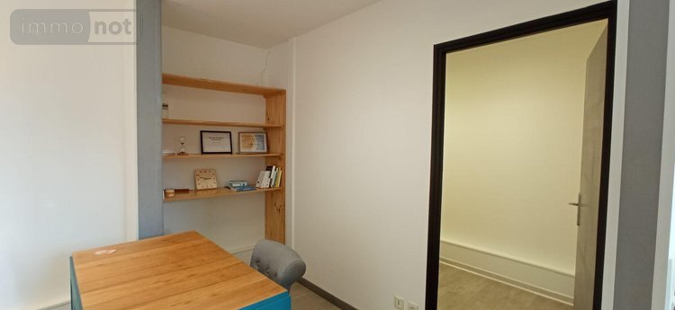 Fonds et murs commerciaux a vendre Langres 52200 Haute-Marne 99 m2  263000 euros