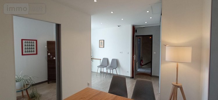 Fonds et murs commerciaux a vendre Langres 52200 Haute-Marne 99 m2  263000 euros