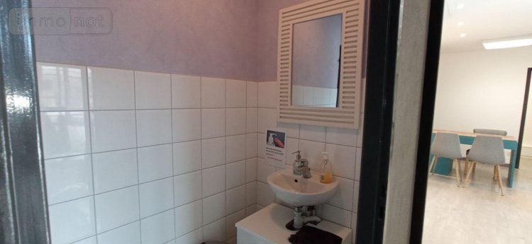Fonds et murs commerciaux a vendre Langres 52200 Haute-Marne 99 m2  263000 euros