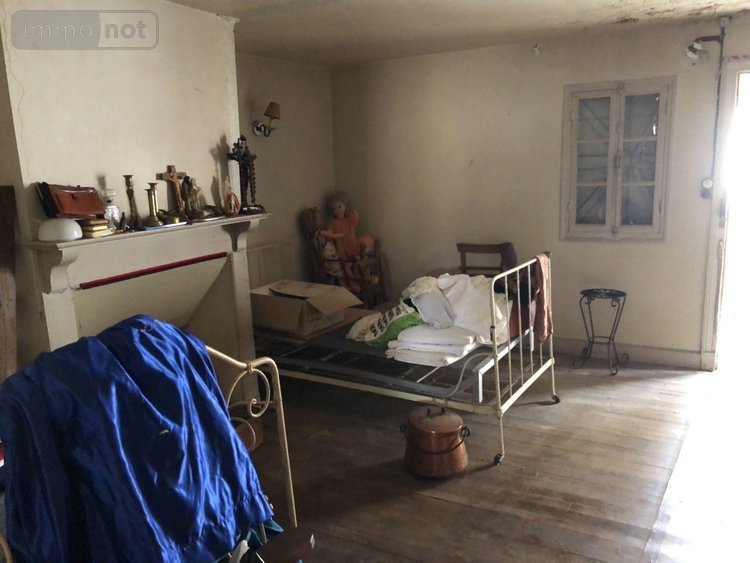 Maison a vendre Aynac 46120 Lot 262 m2  44000 euros
