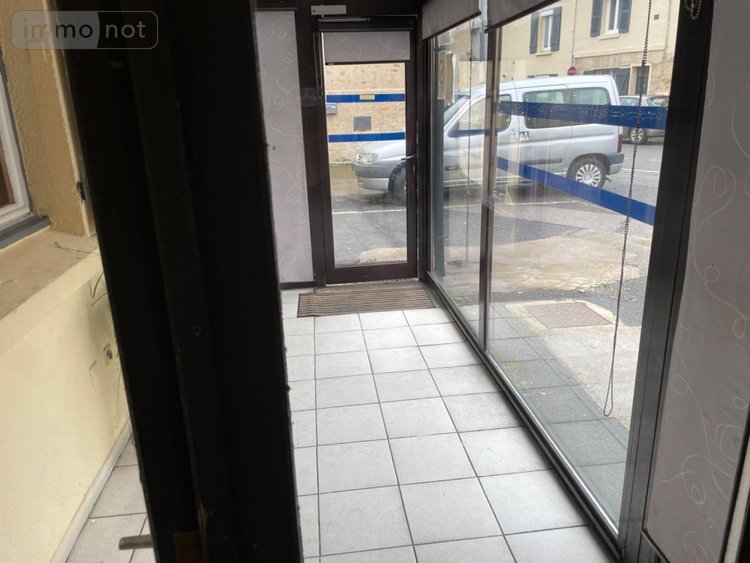 Fonds et murs commerciaux a vendre Thiverny 60160 Oise 370 m2  245000 euros