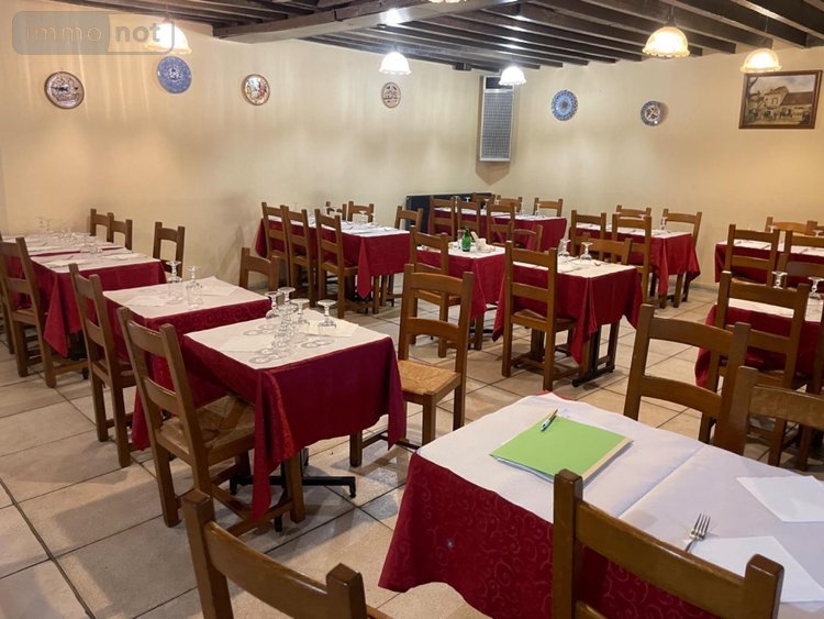 Fonds et murs commerciaux a vendre Thiverny 60160 Oise 370 m2  245000 euros