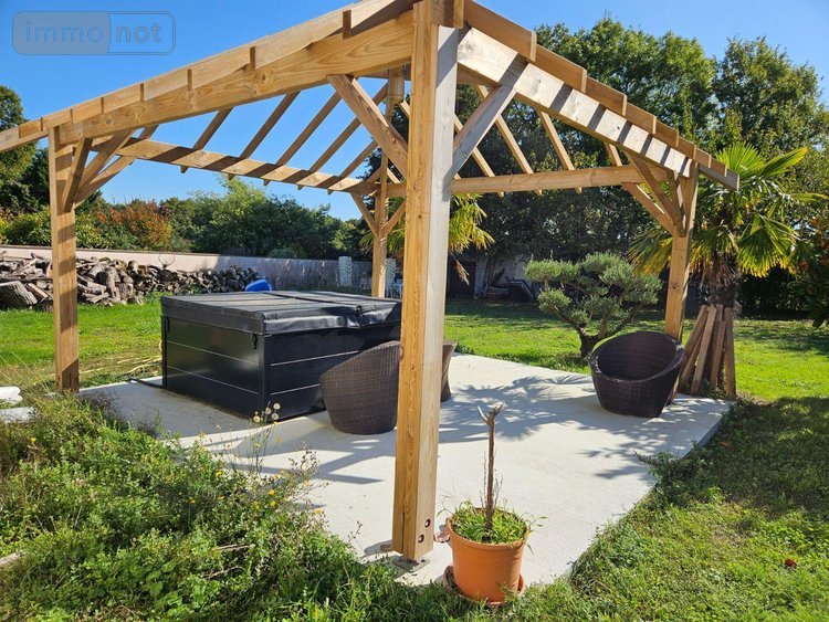 propriete a vendre Grézac 17120 Charente-Maritime 400 m2 13 pièces 834080 euros