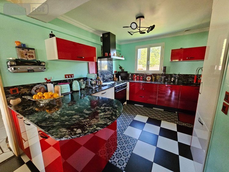 propriete a vendre Grézac 17120 Charente-Maritime 400 m2 13 pièces 834080 euros