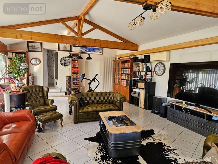 propriete a vendre Grézac 17120 Charente-Maritime 400 m2 13 pièces 834080 euros