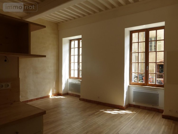 Location appartement Cluny 71250 Saône-et-Loire 43 m2 1 pièce 430 euros