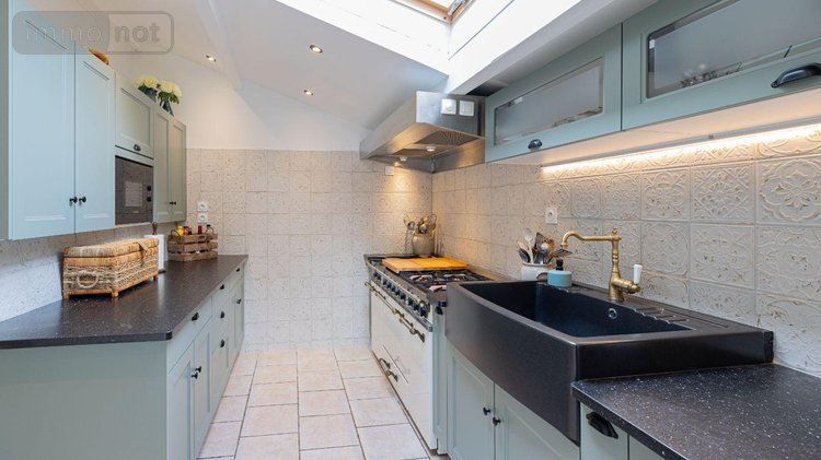 propriete a vendre Apremont 73190 Savoie 230 m2 8 pièces 1090000 euros