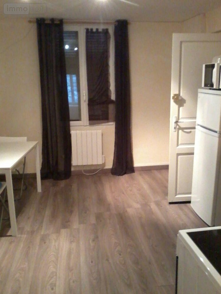 Immeuble a vendre Ainay-le-Château 03360 Allier 100 m2  26500 euros