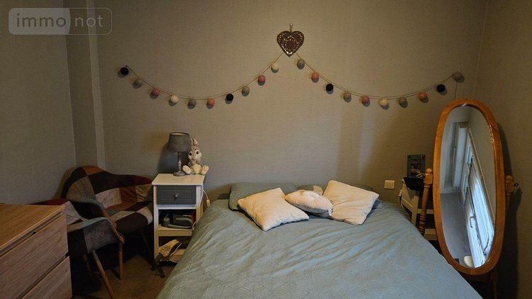 Immeuble a vendre La Suze-sur-Sarthe 72210 Sarthe 75 m2  110000 euros