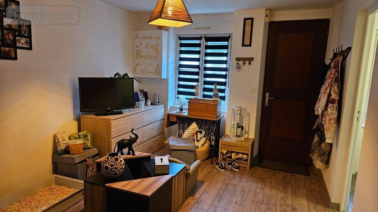 Immeuble a vendre La Suze-sur-Sarthe 72210 Sarthe 75 m2  110000 euros