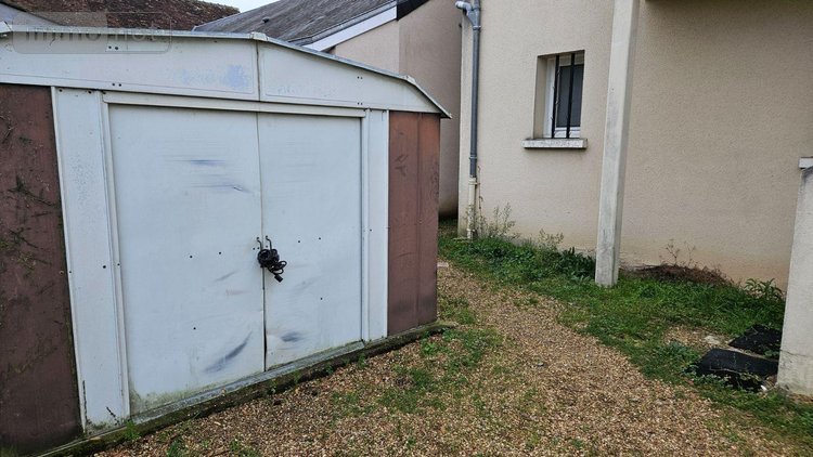 Immeuble a vendre La Suze-sur-Sarthe 72210 Sarthe 75 m2  110000 euros