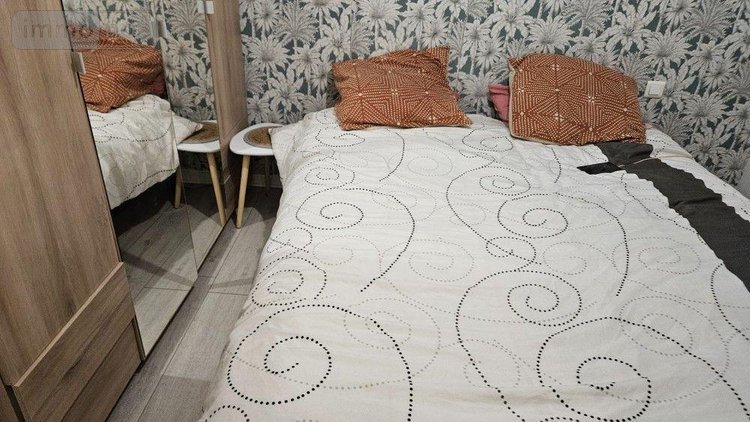 Immeuble a vendre La Suze-sur-Sarthe 72210 Sarthe 75 m2  110000 euros