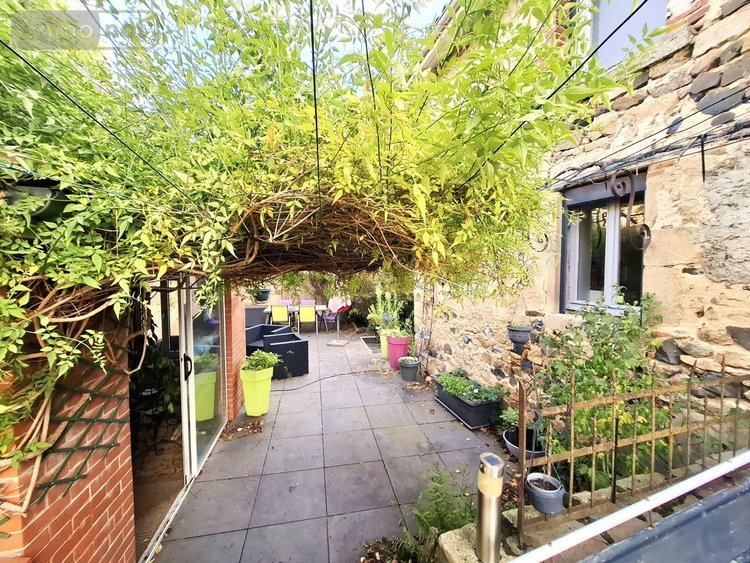 Maison a vendre Sauxillanges 63490 Puy-de-Dôme 168 m2 7 pièces 314500 euros