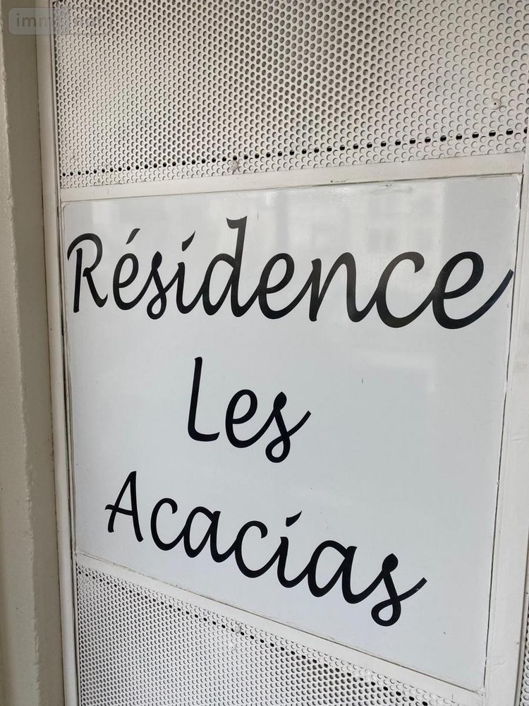 Fonds et murs commerciaux a vendre Vesoul 70000 Haute-Saône 61 m2  54800 euros