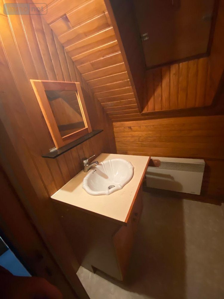 Maison a vendre Pleaux 15700 Cantal 70 m2  47700 euros