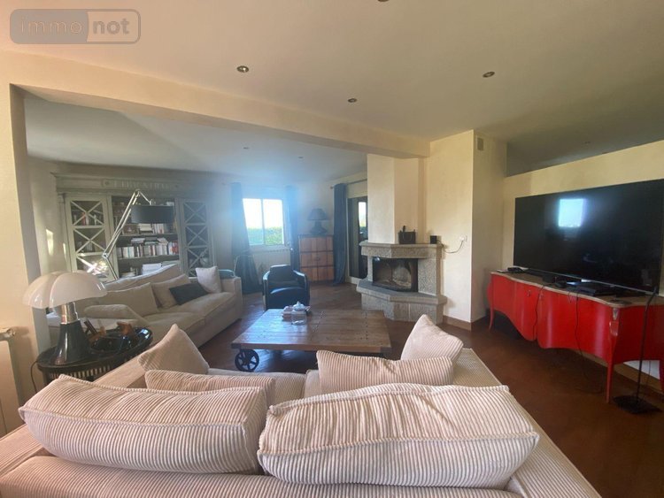 Maison a vendre Mauriac 15200 Cantal 192 m2 8 pièces 470800 euros