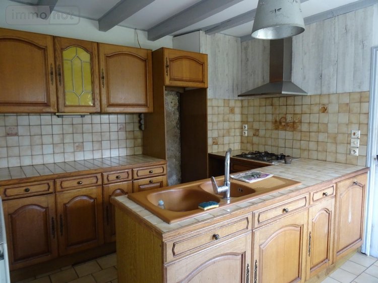 Maison a vendre La Puye 86260 Vienne 112 m2 7 pièces 64800 euros