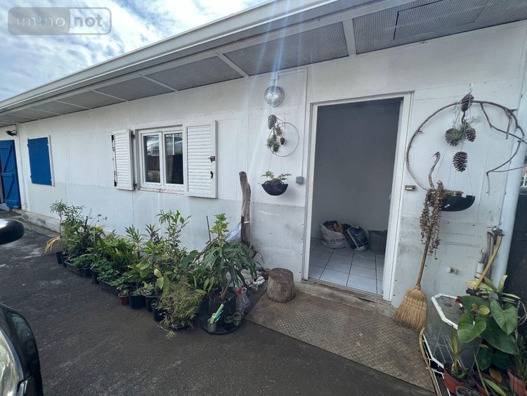 Immeuble a vendre Saint-Paul 97460 Réunion 371 m2  570500 euros