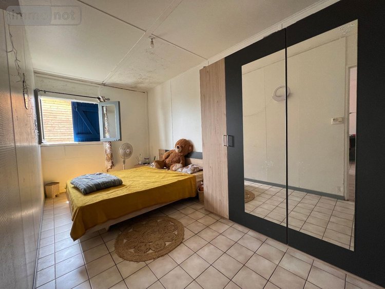 Immeuble a vendre Saint-Paul 97460 Réunion 371 m2  570500 euros